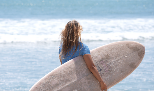 ズレにくい水着が叶える、海の自由。
