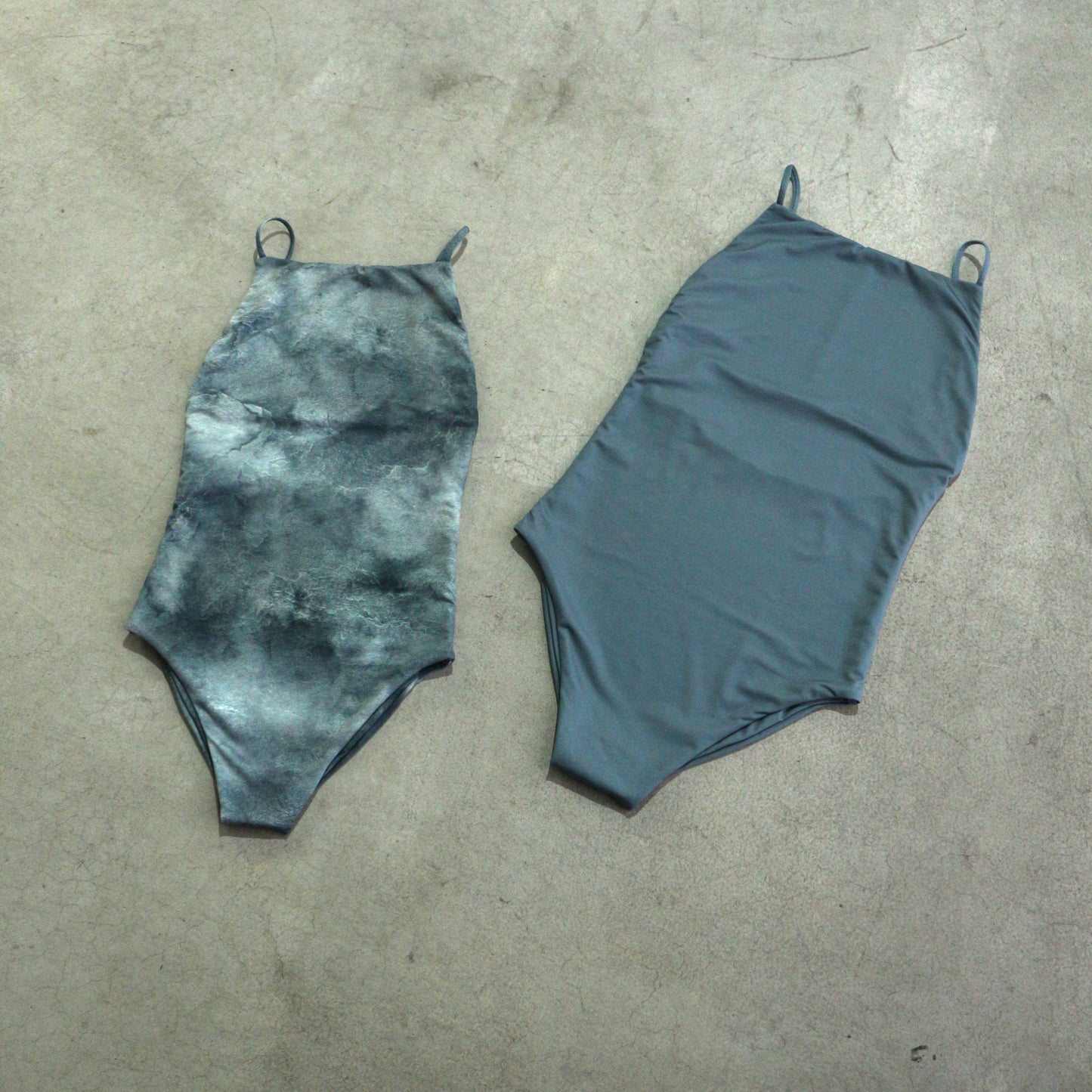 ♻︎Sleek One-Piece 草木柄