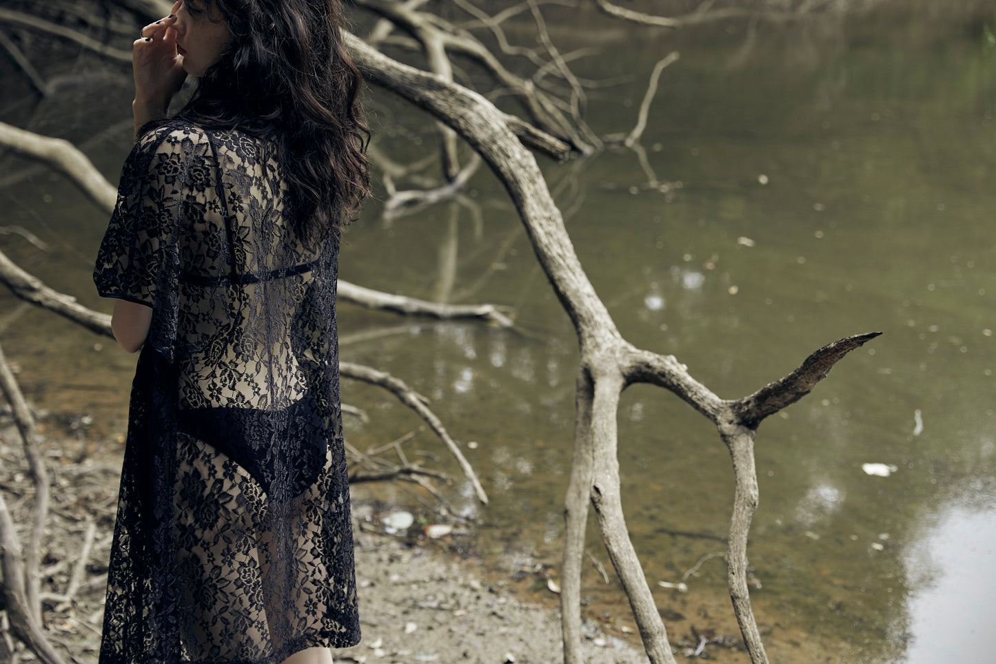 Lace Triangle Bra &  Natural Shorts BLK