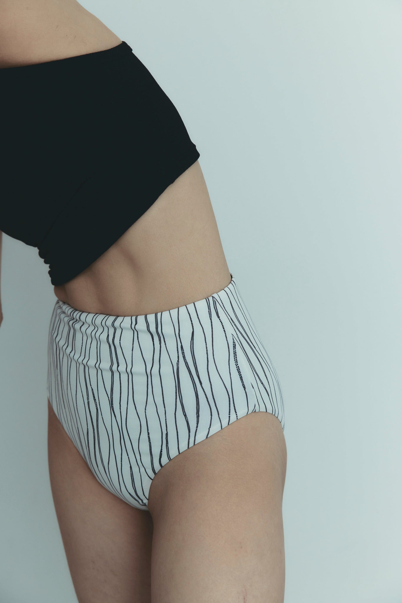 ♻Reversible Midi Bikini Bottom よろけ立涌×黒